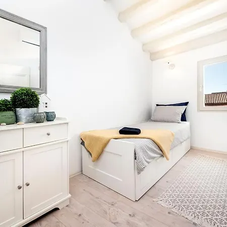 Grisia Sea View With Terrace *