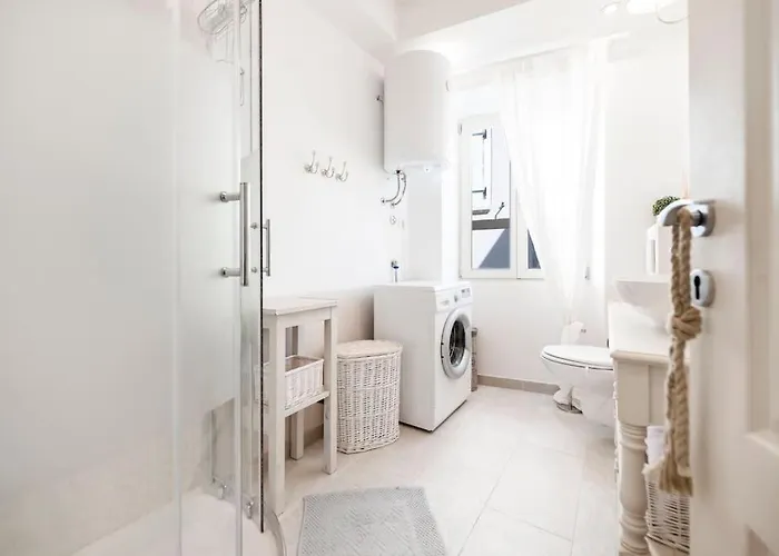 Grisia Sea View With Terrace *